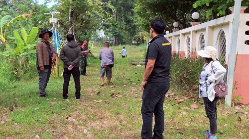 เทศบาลนครแม่สอด ลงพื้นที่ร่วมกับกรมโยธาธิการและผังเมือง เพื่อทำการสำรวจติดตามโครงการก่อสร้างถนนคอนกรีตเสริมเหล็ก