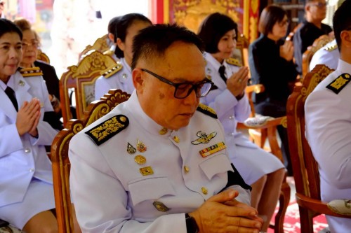 ทน.แม่สอด ร่วมพิธีบำเพ็ญกุศลและแสดงความอาลัยในวาระครบ 7 วัน (สัตตมวาร) แห่งการสวรรคเพื่อถวายเป็นพระราชกุศลแด่สมเด็จพระนางเจ้าสิริกิติ์ พระบรมราชินีนาถพระบรมราชชนนีพันปีหลวง