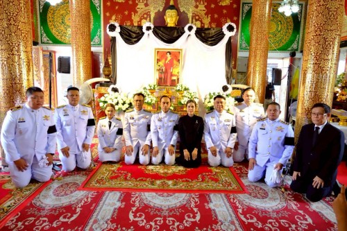 ทน.แม่สอด ร่วมพิธีบำเพ็ญกุศลและแสดงความอาลัยในวาระครบ 7 วัน (สัตตมวาร) แห่งการสวรรคเพื่อถวายเป็นพระราชกุศลแด่สมเด็จพระนางเจ้าสิริกิติ์ พระบรมราชินีนาถพระบรมราชชนนีพันปีหลวง