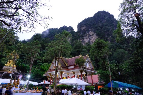 เทศบาลนครแม่สอด ร่วมพิธีบวงสรวงสักการะเจ้าพ่อพะวอ และพิธีสืบชะตาเมืองแม่สอด ประจำปี 2568