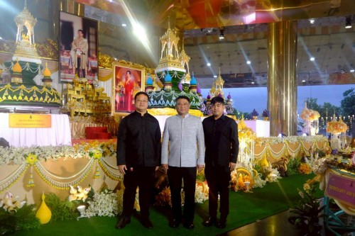 เทศบาลนครแม่สอด ร่วมพิธีขอขมาพระแม่คงคา (ถวายผ้าป่าน้ำ) ในการจัดงานประเพณีลอยกระทงสายไหลประทีป 1,000 ดวง ประจำปี 2568