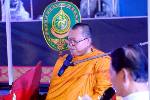 เทศบาลนครแม่สอด ร่วมพิธีขอขมาพระแม่คงคา (ถวายผ้าป่าน้ำ) ในการจัดงานประเพณีลอยกระทงสายไหลประทีป 1,000 ดวง ประจำปี 2568