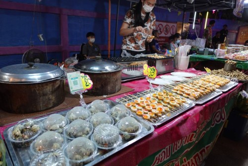 เทศบาลนครแม่สอด เข้าร่วมงานสืบสานประเพณีลอยกระทง ตลาดไนท์บาร์ซ่านครแม่สอด