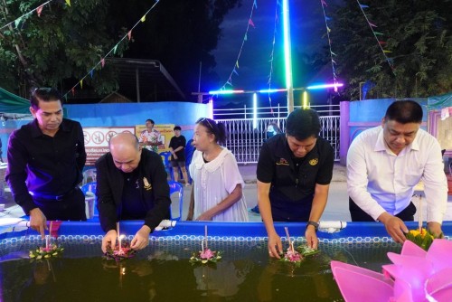 เทศบาลนครแม่สอด เข้าร่วมงานสืบสานประเพณีลอยกระทง ตลาดไนท์บาร์ซ่านครแม่สอด