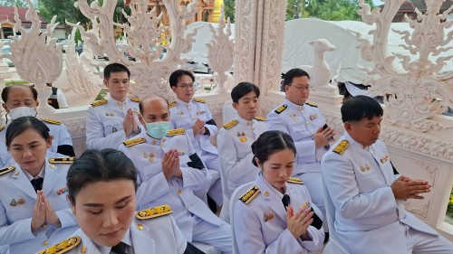 เทศบาลนครแม่สอด เข้าร่วมพิธีบำเพ็ญกุศลปัณรสมวาร การบำเพ็ญพระราชกุศลครบ 15 วัน เพื่อถวายเป็นพระราชกุศล สมเด็จพระนางเจ้าสิริกิติ์ พระบรมราชินีนาถ พระบรมราชชนนีพันปีหลวง