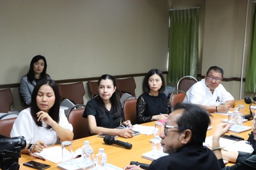 ทน.แม่สอด เข้าร่วมประชุมชี้แจงแนวทางการเข้าเฝ้า ถวายบังคมกราบพระบรมศพ สมเด็จพระนางเจ้าสิริกิติ์ พระบรมราชินีนาถ พระบรมราชชนนีพันปีหลวง