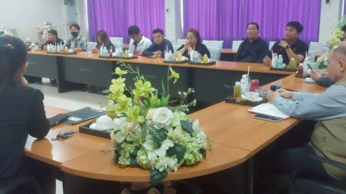 ทน.แม่สอด จัดประชุมเพื่อหารือการดำเนินกิจกรรมการแสดงพิธีเปิดการแข่งขันกองเชียร์และเชียร์ลีดเดอร์ โครงการการแข่งขันกีฬากลุ่มโรงเรียนในสังกัดเทศบาลนครแม่สอด