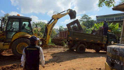 ทน.แม่สอด ลงพื้นที่ดำเนินการขับเคลื่อนการพัฒนา ตามนโยบายโครงสร้างพื้นฐานและภูมิทัศน์เมือง