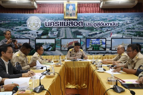 ทน.แม่สอด จัดประชุมเพื่อพิจารณาร่างแผนพัฒนาท้องถิ่น (พ.ศ.2566 - 2570) เพิ่มเติม ครั้งที่ 4/2568