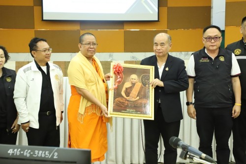 ทน.แม่สอด ให้การต้อนรับคณะมหาวิทยาลัยมหาจุฬาลงกรณราชวิทยาลัย วิทยาเขตนครสวรรค์