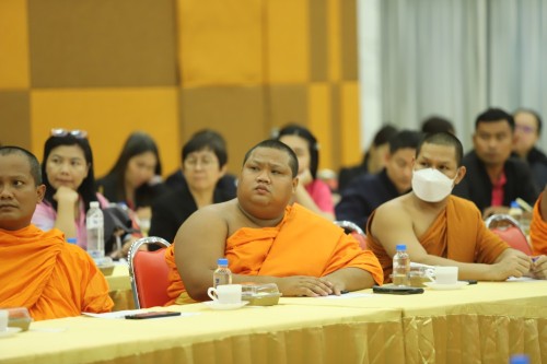 ทน.แม่สอด ให้การต้อนรับคณะมหาวิทยาลัยมหาจุฬาลงกรณราชวิทยาลัย วิทยาเขตนครสวรรค์