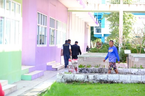 ทน.แม่สอด ลงพื้นที่ดำเนินการแก้ไขรางระบายน้ำภายในโรงเรียนเทศบาลเฉลิมพระเกียรติสมเด็จพระเทพรัตนราชสุดา ฯ สยามบรมราชกุมารี