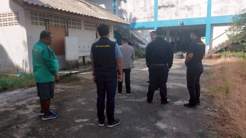 ทน.แม่สอด ลงพื้นที่ตรวจเยี่ยมและสำรวจเพื่อเตรียมซ่อมแซมระบบสาธารณูปโภคในโรงเรียนกีฬาเทศบาลนครแม่สอด