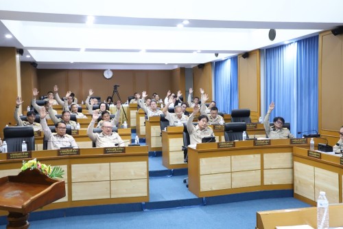 สภาเทศบาลนครแม่สอด จัดประชุมสภาเทศบาลนครแม่สอด สมัยประชุมวิสามัญ สมัยที่ 4 ประจำปี 2568