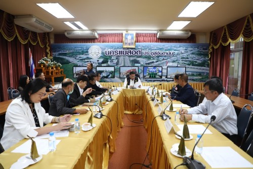 ทน.แม่สอด จัดประชุมการดำเนินการช่วยเหลือประชาชนขององค์กรปกครองส่วนท้องถิ่นเทศบาลนครแม่สอด