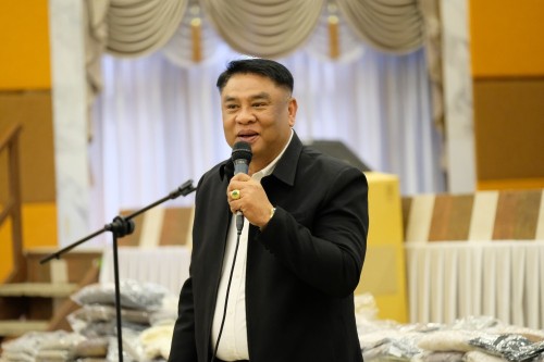 เทศบาลนครแม่สอด ร่วมกิจกรรมมอบเสื้อกันหนาว ส่งต่อความอบอุ่น สู่หัวใจชาวเทศบาลนครแม่สอด