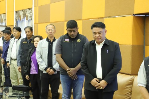 เทศบาลนครแม่สอด ร่วมกิจกรรมมอบเสื้อกันหนาว ส่งต่อความอบอุ่น สู่หัวใจชาวเทศบาลนครแม่สอด