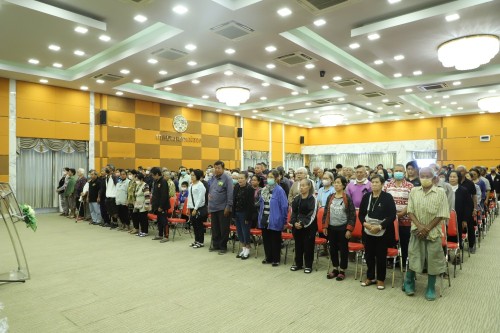 เทศบาลนครแม่สอด ร่วมกิจกรรมมอบเสื้อกันหนาว ส่งต่อความอบอุ่น สู่หัวใจชาวเทศบาลนครแม่สอด