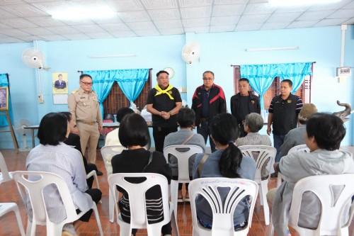 ทน.แม่สอด ลงพื้นที่มอบถุงยังชีพ จำนวน 10 ชุมชน 