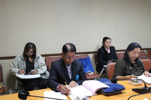 ทน.แม่สอด จัดประชุมคณะกรรมการติดตามและประเมินผลแผนพัฒนาเทศบาลนครแม่สอด 