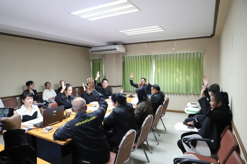 ทน.แม่สอด จัดประชุมคณะกรรมการติดตามและประเมินผลแผนพัฒนาเทศบาลนครแม่สอด 