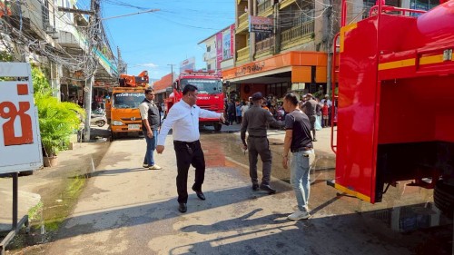 ทน.แม่สอด ลงพื้นที่ระงับเหตุอัคคีภัย ชุมชนอิสลามในเขตพื้นที่เทศบาลนครแม่สอด 