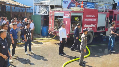 ทน.แม่สอด ลงพื้นที่ระงับเหตุอัคคีภัย ชุมชนอิสลามในเขตพื้นที่เทศบาลนครแม่สอด 