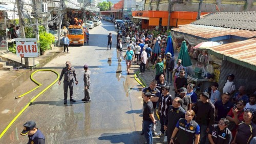 ทน.แม่สอด ลงพื้นที่ระงับเหตุอัคคีภัย ชุมชนอิสลามในเขตพื้นที่เทศบาลนครแม่สอด 