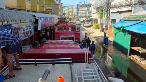 ทน.แม่สอด ลงพื้นที่ระงับเหตุอัคคีภัย ชุมชนอิสลามในเขตพื้นที่เทศบาลนครแม่สอด 