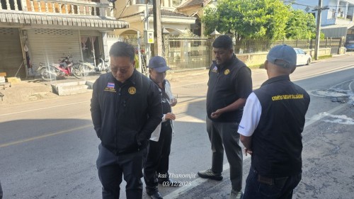 ทน.แม่สอด ลงพื้นที่บูรณาการร่วมกับเรือนจำอำเภอแม่สอดดำเนินการขุดลอกท่อระบายน้ำบริเวณหน้าวัดดอนไชยถึงบริเวณวงเวียนหอนาฬิกา