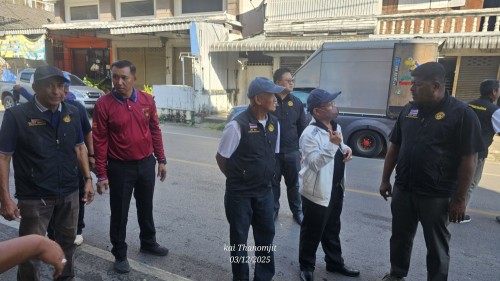 ทน.แม่สอด ลงพื้นที่บูรณาการร่วมกับเรือนจำอำเภอแม่สอดดำเนินการขุดลอกท่อระบายน้ำบริเวณหน้าวัดดอนไชยถึงบริเวณวงเวียนหอนาฬิกา