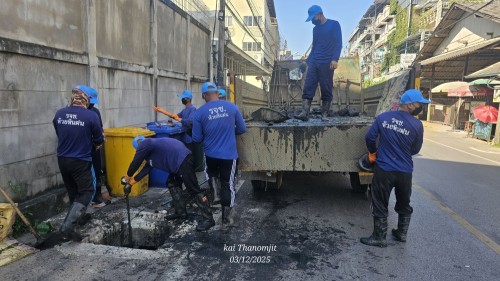 ทน.แม่สอด ลงพื้นที่บูรณาการร่วมกับเรือนจำอำเภอแม่สอดดำเนินการขุดลอกท่อระบายน้ำบริเวณหน้าวัดดอนไชยถึงบริเวณวงเวียนหอนาฬิกา