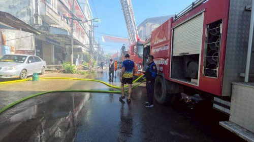 ทน.แม่สอด ลงพื้นที่ระงับเหตุอัคคีภัย ชุมชนอิสลามในเขตพื้นที่เทศบาลนครแม่สอด 