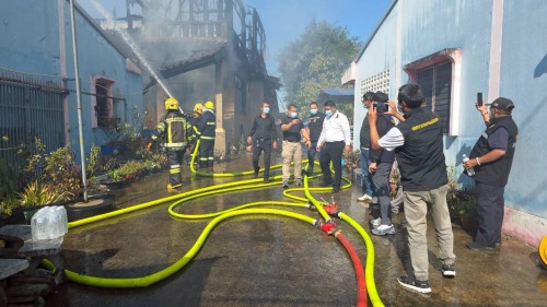 ทน.แม่สอด ลงพื้นที่ระงับเหตุอัคคีภัย ชุมชนอิสลามในเขตพื้นที่เทศบาลนครแม่สอด 