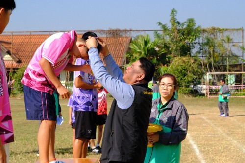 ทน.แม่สอด ร่วมพิธีเปิดการแข่งขันกีฬาสี มณีไพรสณฑ์ เกมส์ การแข่งขันกีฬา – กรีฑานักเรียน ของโรงเรียนเทศบาลวัดมณีไพรสณฑ์ ปีการศึกษา 2568