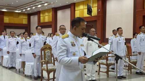 ทน.แม่สอด ร่วมพิธีเจริญพระพุทธมนต์และทำบุญตักบาตรถวายพระราชกุศล เนื่องในวันคล้ายวันพระบรมราชสมภพ พระบาทสมเด็จพระบรมชนกาธิเบศร มหาภูมิพลอดุลยเดชมหาราช บรมนาถบพิตร วันชาติและวันพ่อแห่งชาติ 5 ธันวาคม 2568