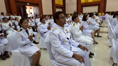 ทน.แม่สอด ร่วมพิธีเจริญพระพุทธมนต์และทำบุญตักบาตรถวายพระราชกุศล เนื่องในวันคล้ายวันพระบรมราชสมภพ พระบาทสมเด็จพระบรมชนกาธิเบศร มหาภูมิพลอดุลยเดชมหาราช บรมนาถบพิตร วันชาติและวันพ่อแห่งชาติ 5 ธันวาคม 2568