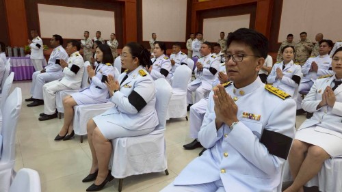 ทน.แม่สอด ร่วมพิธีเจริญพระพุทธมนต์และทำบุญตักบาตรถวายพระราชกุศล เนื่องในวันคล้ายวันพระบรมราชสมภพ พระบาทสมเด็จพระบรมชนกาธิเบศร มหาภูมิพลอดุลยเดชมหาราช บรมนาถบพิตร วันชาติและวันพ่อแห่งชาติ 5 ธันวาคม 2568