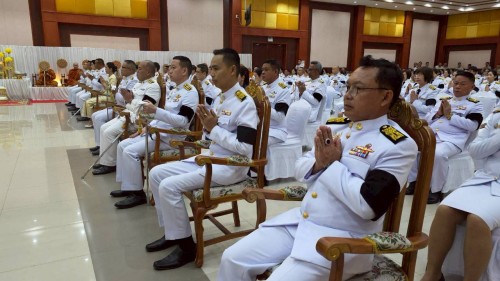 ทน.แม่สอด ร่วมพิธีเจริญพระพุทธมนต์และทำบุญตักบาตรถวายพระราชกุศล เนื่องในวันคล้ายวันพระบรมราชสมภพ พระบาทสมเด็จพระบรมชนกาธิเบศร มหาภูมิพลอดุลยเดชมหาราช บรมนาถบพิตร วันชาติและวันพ่อแห่งชาติ 5 ธันวาคม 2568