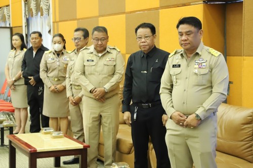 ทน.แม่สอด จัดโครงการฝึกอบรม ส่งเสริมเทิดทูนสถาบันชาติ ศาสนา พระมหากษัตริย์ นำประชาชนเข้าเฝ้าฯ กราบบังคมพระบรมศพ สมเด็จพระนางเจ้าสิริกิติ์ พระบรมราชินีนาถ พระบรมราชชนนีพันปีหลวงและศึกษาดูงานพระราชกรณีกิจ