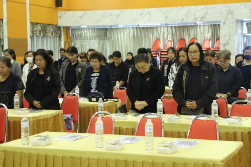 ทน.แม่สอด จัดโครงการฝึกอบรม ส่งเสริมเทิดทูนสถาบันชาติ ศาสนา พระมหากษัตริย์ นำประชาชนเข้าเฝ้าฯ กราบบังคมพระบรมศพ สมเด็จพระนางเจ้าสิริกิติ์ พระบรมราชินีนาถ พระบรมราชชนนีพันปีหลวงและศึกษาดูงานพระราชกรณีกิจ