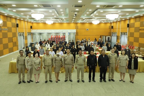 ทน.แม่สอด จัดโครงการฝึกอบรม ส่งเสริมเทิดทูนสถาบันชาติ ศาสนา พระมหากษัตริย์ นำประชาชนเข้าเฝ้าฯ กราบบังคมพระบรมศพ สมเด็จพระนางเจ้าสิริกิติ์ พระบรมราชินีนาถ พระบรมราชชนนีพันปีหลวงและศึกษาดูงานพระราชกรณีกิจ