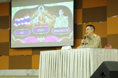 ทน.แม่สอด จัดโครงการฝึกอบรม ส่งเสริมเทิดทูนสถาบันชาติ ศาสนา พระมหากษัตริย์ นำประชาชนเข้าเฝ้าฯ กราบบังคมพระบรมศพ สมเด็จพระนางเจ้าสิริกิติ์ พระบรมราชินีนาถ พระบรมราชชนนีพันปีหลวงและศึกษาดูงานพระราชกรณีกิจ