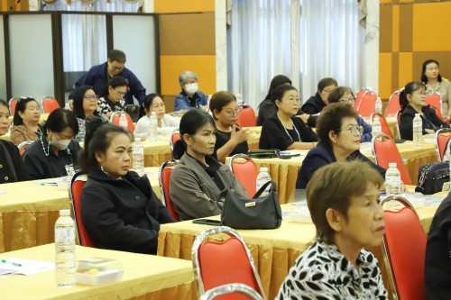 ทน.แม่สอด จัดโครงการฝึกอบรม ส่งเสริมเทิดทูนสถาบันชาติ ศาสนา พระมหากษัตริย์ นำประชาชนเข้าเฝ้าฯ กราบบังคมพระบรมศพ สมเด็จพระนางเจ้าสิริกิติ์ พระบรมราชินีนาถ พระบรมราชชนนีพันปีหลวงและศึกษาดูงานพระราชกรณีกิจ