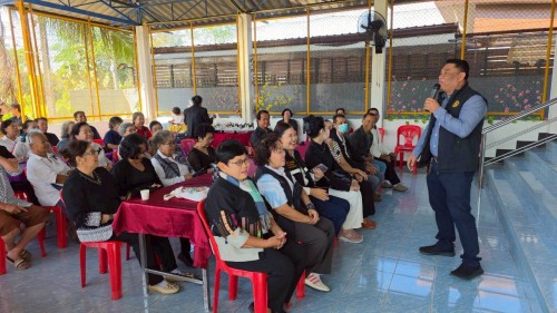 ทน.แม่สอด เข้าร่วมการจัดกิจกรรมประชุมผู้สูงอายุชุมชนแม่สอดวิลล่า ประจำเดือนธันวาคม 2568