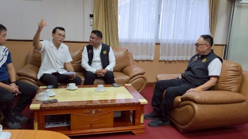 ทน.แม่สอด ต้อนรับคณะมูลนิธิโรงพยาบาลแม่สอด