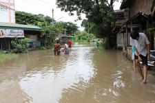 12-09-54  น้ำท่วมแม่สอดอย่างหนัก