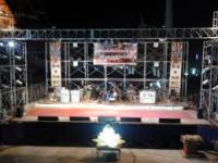 ประกาศเทศบาลนครแม่สอด  เรื่อง  สอบราคาจ้างเหมาเวทีการแสดง เครื่องดนตรี เครื่องเสียง ไฟฟ้า แสง สี เสียง ศิลปิน นักร้อง นักแสดง  งานประเพณีลอยกระทง ประจำปี 2555