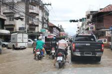 12-09-54  น้ำท่วมแม่สอดอย่างหนัก