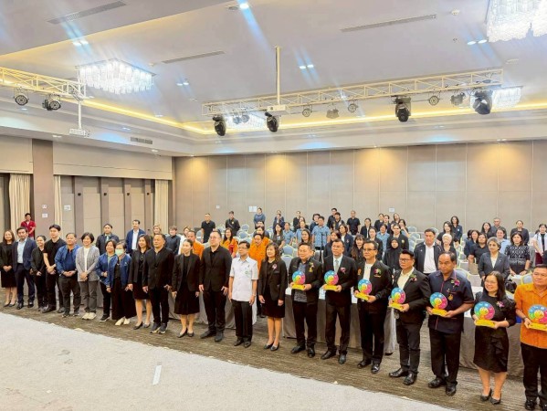 LINE_ALBUM_2432026_260324_7